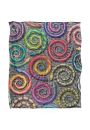 JQ Licensing Royce Mcclure Hisstory Snake Pattern Silky Touch Super Soft Throw Blanket 152 X 127 cm in White - thumbnail 1