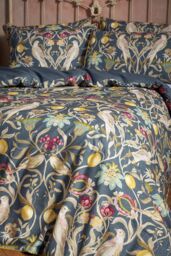 Edinburgh Weavers Songbird Floral Birds Luxury Cotton Piped Duvet Cover Set in Navy - Size: Double - thumbnail 2