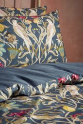 Edinburgh Weavers Songbird Floral Birds Luxury Cotton Piped Duvet Cover Set in Navy - Size: Double - thumbnail 3