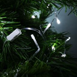 Samuel Alexander 5m Battery Operated Christmas String Lights with 50 Cool White LEDs on Clear Cable - thumbnail 3