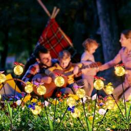 Obasyhig Style 3 Solar powered garden swing lamp in Warm White - thumbnail 3