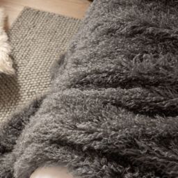 Furn Rowan Faux Fur Throw in Grey - Size: 130 cm x 170 cm - thumbnail 4