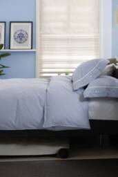 The Lyndon Company Southport Blue 100% Cotton Cuffed Finish Duvet Cover Set - Size: Super King - thumbnail 2