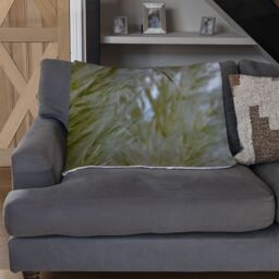 Benjamin Tate Design autumn pampas grass close up Designer Blanket in Natural - Size: 120 cm x 150 cm - thumbnail 2