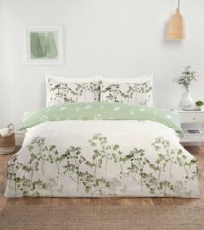 Rapport Home Shadow Floral Microfibre Complete Duvet Cover Set With Pillowcase in Green - Size: King - thumbnail 3