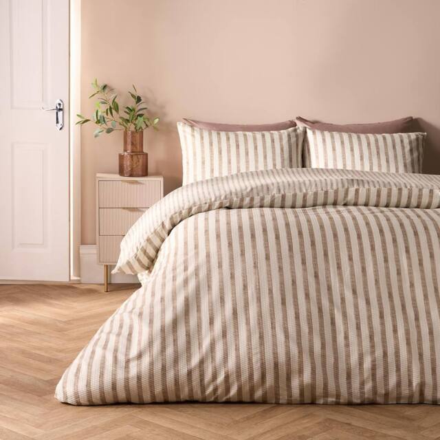 OHS Watercolour Stripe Embossed Bedding Set Duvet Cover with Pillowcase in Stone - Size: Double - image 1