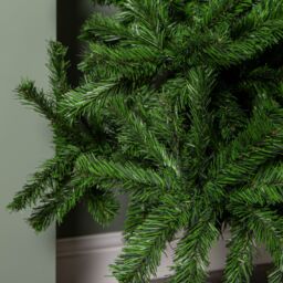 Samuel Alexander 8ft (2.4m) Green Colorado Spruce Artificial Christmas Tree with 1095 tips - thumbnail 4