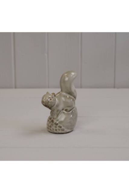 KDMD Beige Mottle Ceramic Squirrel Sitting on Acorn Decoration - image 1