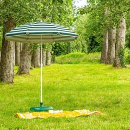 Harbour Housewares Metal Beach Parasol with Green Base 1.8m - thumbnail 6