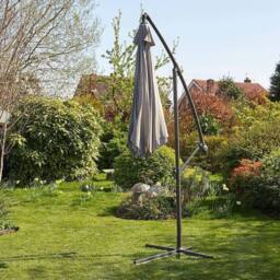 Home Source Gozo Aluminium Overhanging Cantilever Vented Parasol in Grey - thumbnail 2