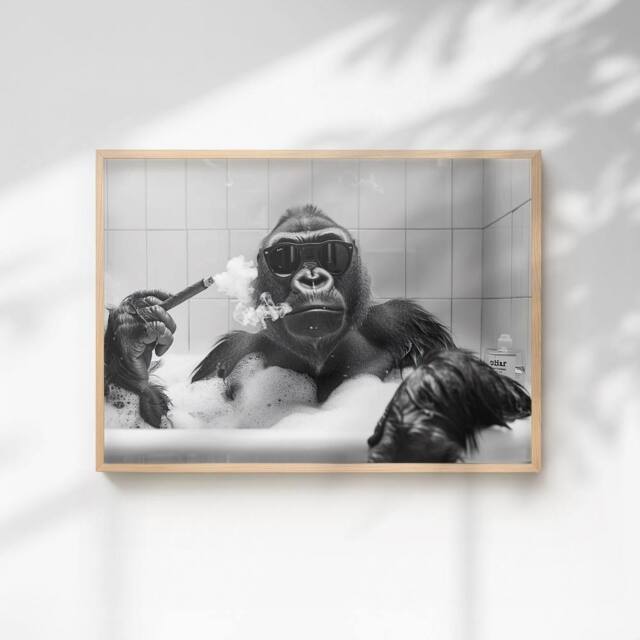 60 SECOND MAKEOVER Gorilla Smoking A Cigar In The Bath Quirky Animal Print - Size: A4 - image 1