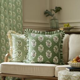 Sanderson Sessile Leaf Ruffle Cushion in Light Green - Size: 50 cm x 50 cm - thumbnail 6