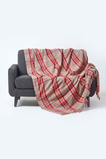 Homescapes Tartan Check Sofa & Bed Throw in Red - Size: 150 cm x 200 cm - image 1