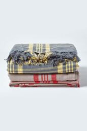Homescapes Tartan Check Sofa & Bed Throw in Red - Size: 150 cm x 200 cm - thumbnail 6