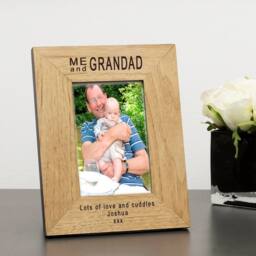 Uniqueful Personalised Me & Grandad Wood Picture Frame 7x5 for Grandad in Brown - thumbnail 1