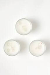 Homescapes Crystal Scented Candle Gift Set Pack of 3 with Natural Gemstones in Grey - Size: 3 Pack - thumbnail 3