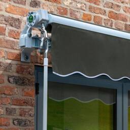 Primrose Awnings Retractable Manual Patio Awning Sun Shade Garden Covering 2.5m x 2m in Dark Grey - thumbnail 2
