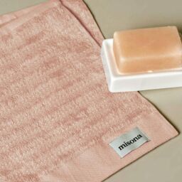 Misona Luxury Ribbed Bath Towel - 100% GOTS Cotton in Pale Pink - thumbnail 2