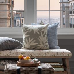 Voyage Maison Silverwood Floral Piped Cushion in Mid Grey - Size: 50 cm x 50 cm - thumbnail 2