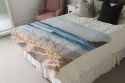 Benjamin Tate Design dune grass in Australia with turquoise surf waves of the pacific ocean Designer Blanket in Natural - Size: 120 cm x 150 cm - thumbnail 4