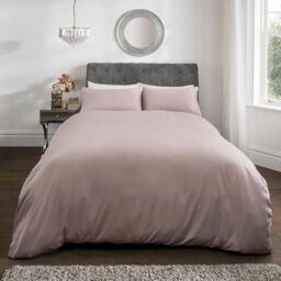 Smart Living Luxury Hotel Quality Diamonte Embellished Duvet Cover with Pillowcases in Pink - Size: King - thumbnail 1