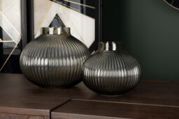 Orsina Nullah Small Glass Vase in Brown - thumbnail 4