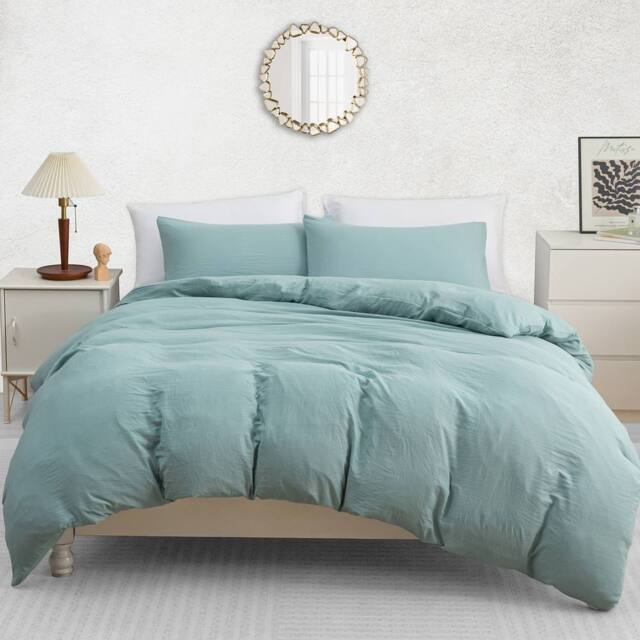 Pamposh Pre Washed Microfibre Duvet Cover Sets Reversible Quilt Covers in Pale Green - Size: Single - image 1