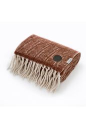 The Lyndon Company Supersoft Moorland 100% Brushed Wool Jacquard Throw in Burnt Orange - Size: 130 cm x 170 cm - thumbnail 2