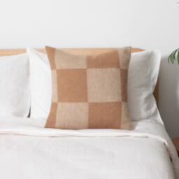 Native Natural Checkerboard Beige Wool Cushion 45x45cm - Size: 45 cm x 45 cm - thumbnail 2