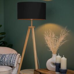ValueLights Morrigan Natural Wood Tripod Floor Lamp with Fabric Drum Lamp Shade in Black - thumbnail 4