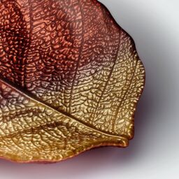 Sienna Glass Glass Plate Leaf Design Brown & Gold in Dark Red - thumbnail 4