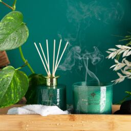 Nicola Spring Sage & Seasalt Candle & Diffuser Gift Set - 350g Jar + 200ml Diffuser in Green - thumbnail 8