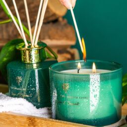 Nicola Spring Sage & Seasalt Candle & Diffuser Gift Set - 350g Jar + 200ml Diffuser in Green - thumbnail 9