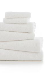 Deyongs Romeo Luxury Textured Quik Dri 100% Cotton Towels in White - Size: Bath Sheet - thumbnail 2