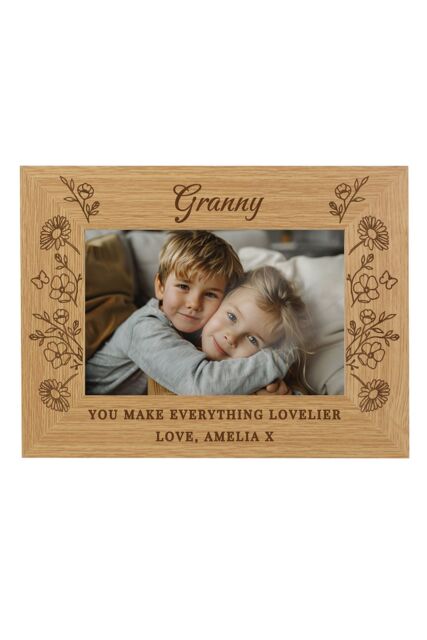 Personalised Memento Company Women's Personalised Wild Flowers 6x4 Oak Finish Photo Frame in Light Brown - image 1