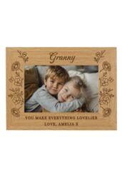Personalised Memento Company Women's Personalised Wild Flowers 6x4 Oak Finish Photo Frame in Light Brown