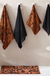 Furn Everybody Abstract 100% Cotton Hand Towel in Brown - thumbnail 3