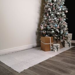 Samuel Alexander 2.4m x 90cm Soft White Artificial Fake Snow Blanket Christmas Decoration - Size: 2.4m x 90 cm - thumbnail 3