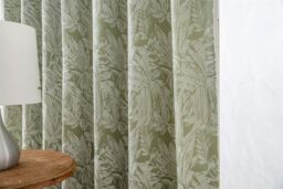 Luxury Living Chenille Jacquard Lined Ring Top Eyelet Curtains in Green - Size: 168 cm width x 137 cm drop - thumbnail 6