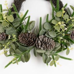 Scottish Everlastings Ltd 40cm Green Foliage Half Wreath - thumbnail 3