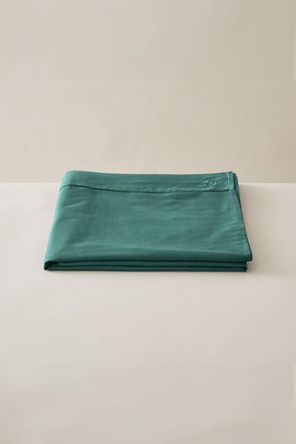 Ted Baker 'TB Plain Dye' Cotton Sateen Flat Sheet in Dark Green - Size: Double - image 1