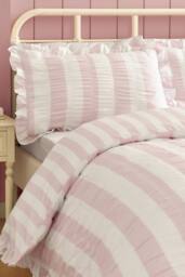 Catherine Lansfield 'Seersucker Frill Stripe' Duvet Cover Set in Pink - Size: King - thumbnail 3