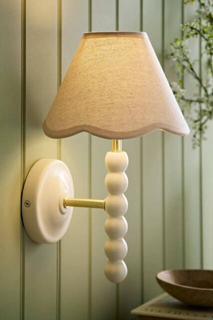 ValueLights Bobbins Cream Bobble Wall Light & Colour Trim Linen Lamp Shade - image 1
