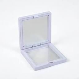 KDMD Med 3D Floating Frame Display 9x9cm - White for Jewelry & Collectibles - Size: 9x9 cm - thumbnail 3