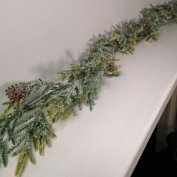 Samuel Alexander 160cm Artificial Green Spruce Frosted Christmas Garland with Pinecones - thumbnail 6