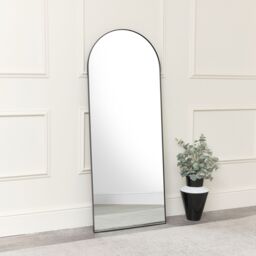Melody Maison Large Black Arched Leaner Mirror 150cm X 60cm - Size: 150 cm X 60 cm - thumbnail 5
