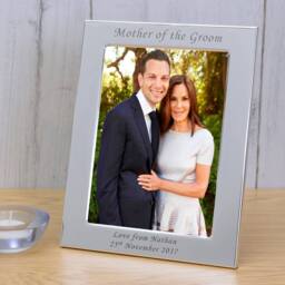 Uniqueful Personalised Mother of the Groom Silver Plated 6x4 Picture Frame - Size: 1 Pack - thumbnail 1