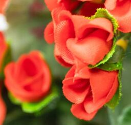 Primrose Pair of Large Artificial Geranium Flowers Rattan Hanging Basket Decoration Red 30cm - thumbnail 4
