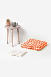 Homescapes Block Check Cotton Gingham Floor Cushion in Orange - Size: 40 cm x 40 cm - thumbnail 2