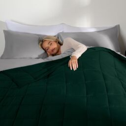 OHS Sensory Sleep Therapy Weighted Blanket 125 x 180 cm 6kg in Dark Green - Size: 125 cm x 180 cm - thumbnail 2